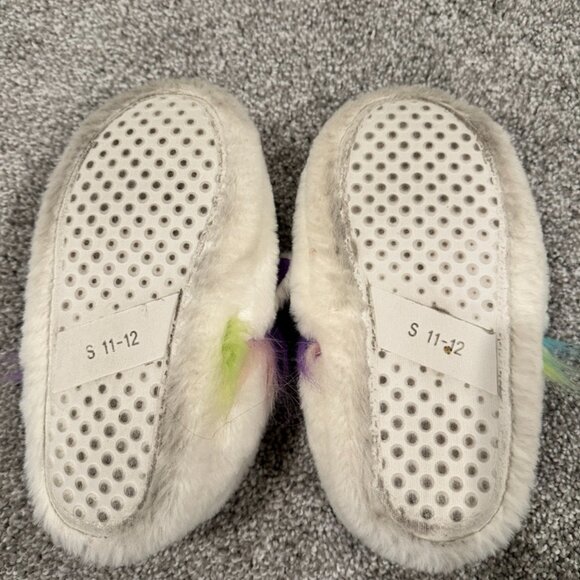 Cute Unicorn Plush Slippers with Silver Horn - Picture 4 of 5